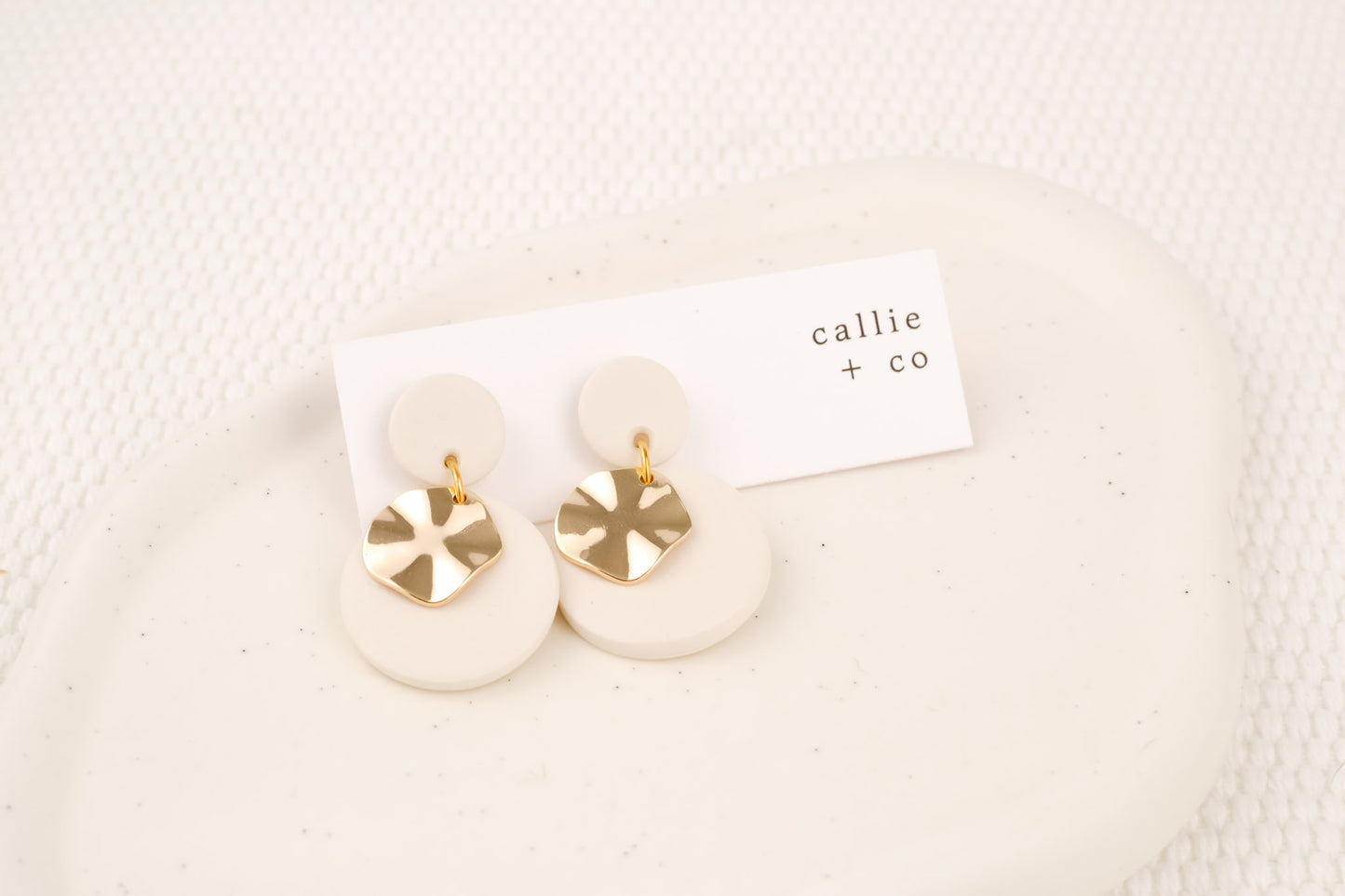 gold + white modern dangles | modern holiday collection