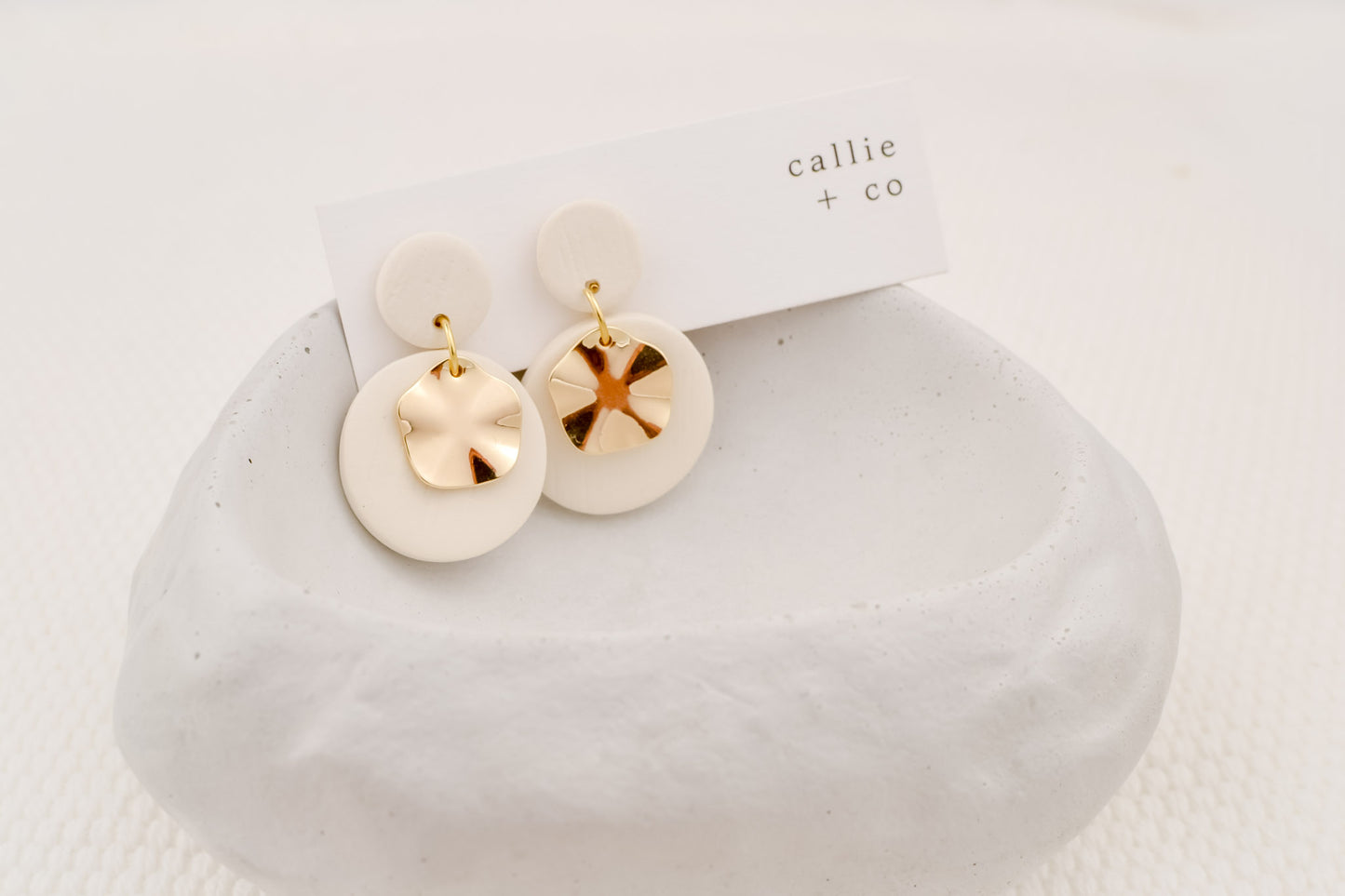 gold + white modern dangles | modern holiday collection