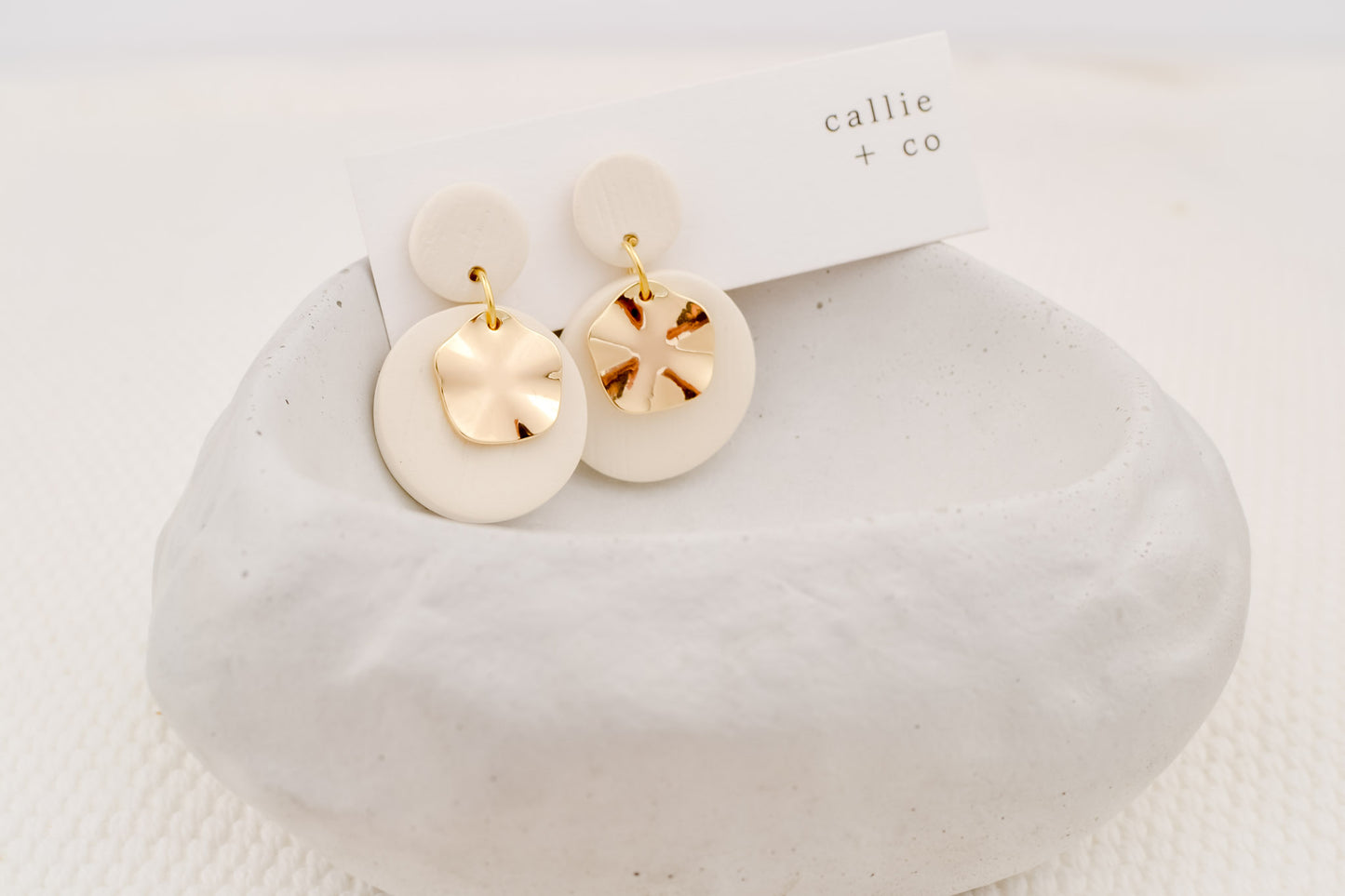 gold + white modern dangles | modern holiday collection