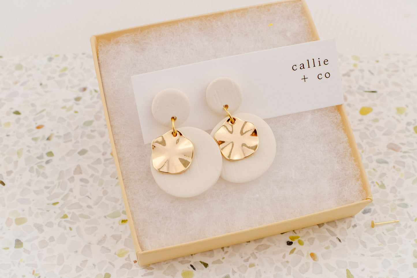 gold + white modern dangles | modern holiday collection