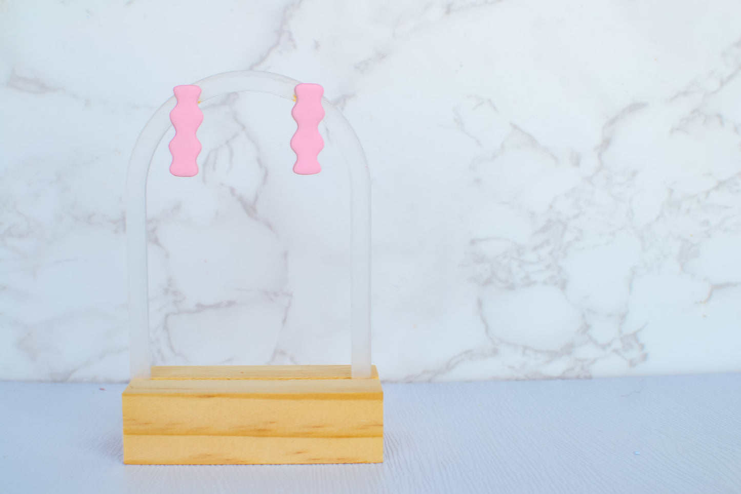 Olivia Squiggly Studs | Pink