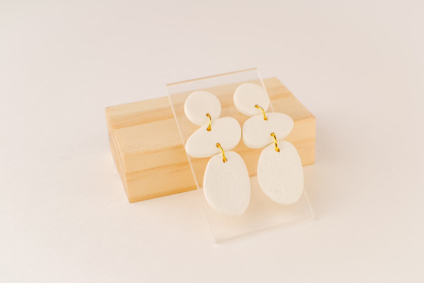 Abstract Dangles | Textured White