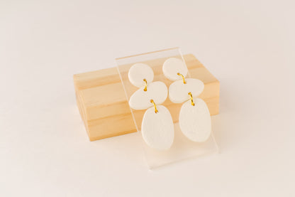 Abstract Dangles | Textured White