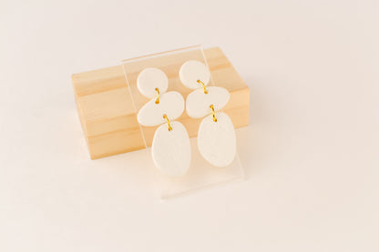 Abstract Dangles | Textured White