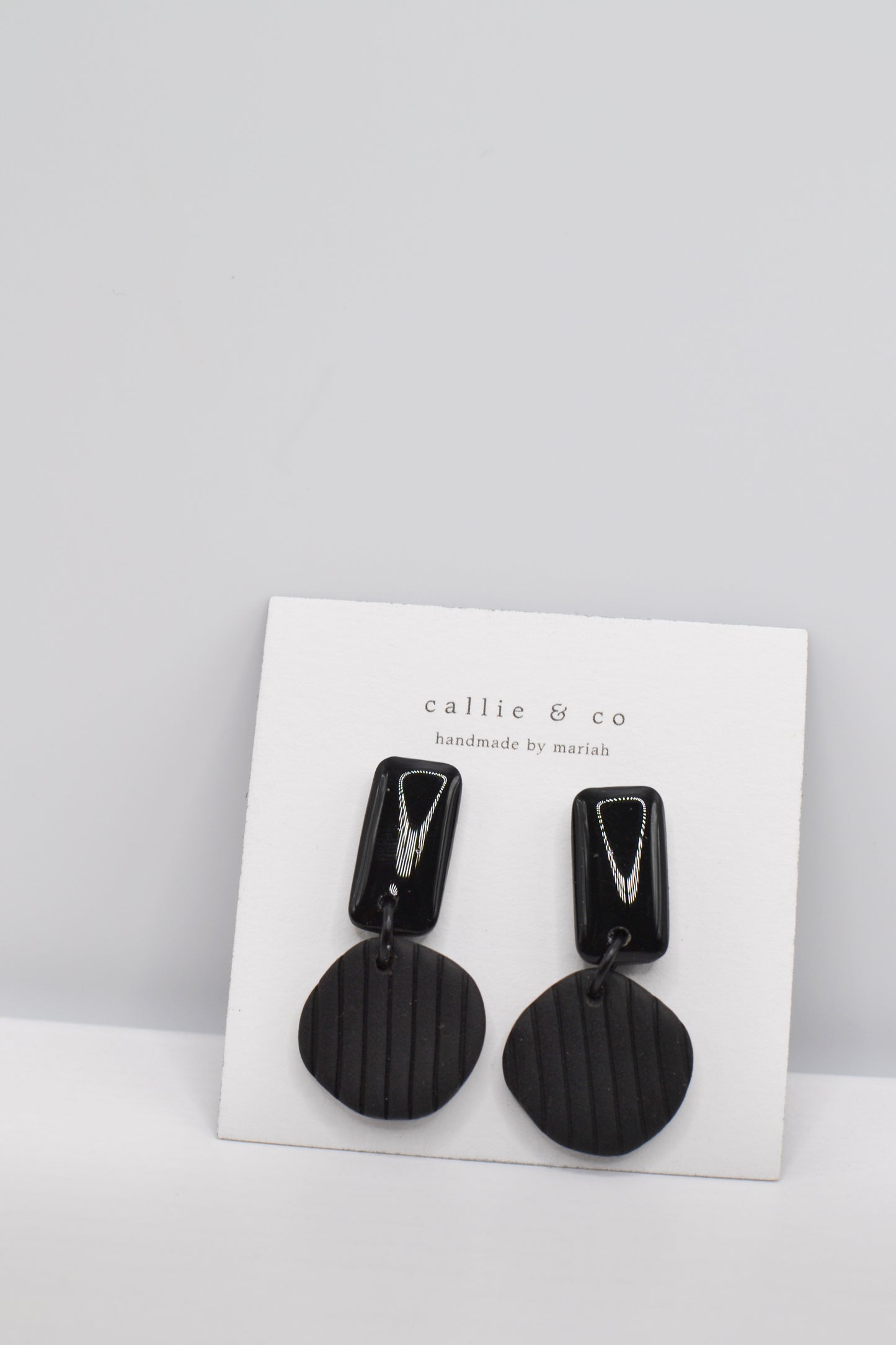 B&W Collection | Rectangular textured dangles