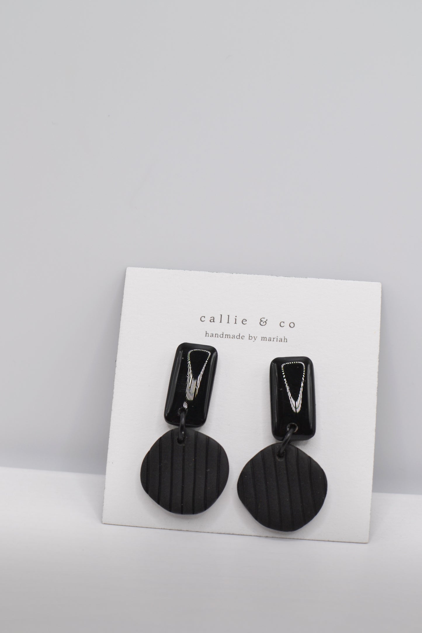 B&W Collection | Rectangular textured dangles