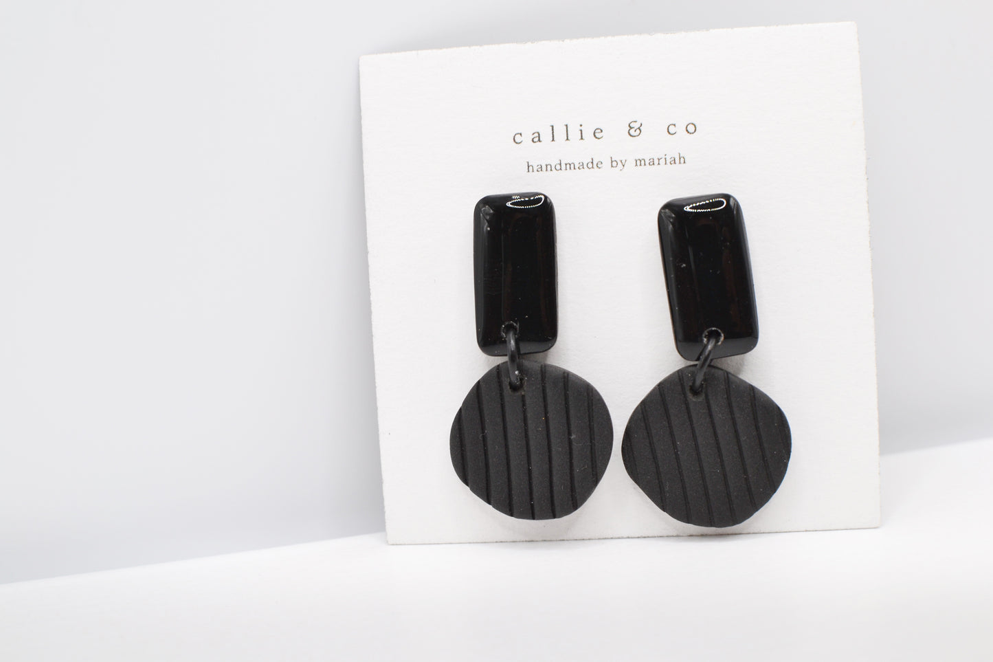 B&W Collection | Rectangular textured dangles