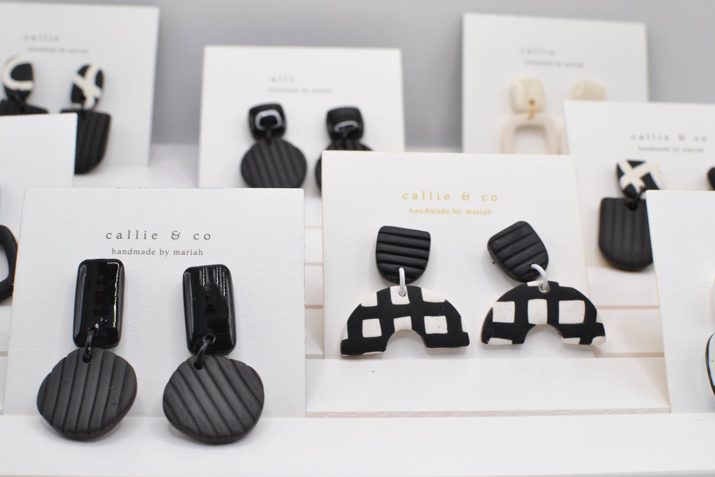 B&W Collection | Rectangular textured dangles