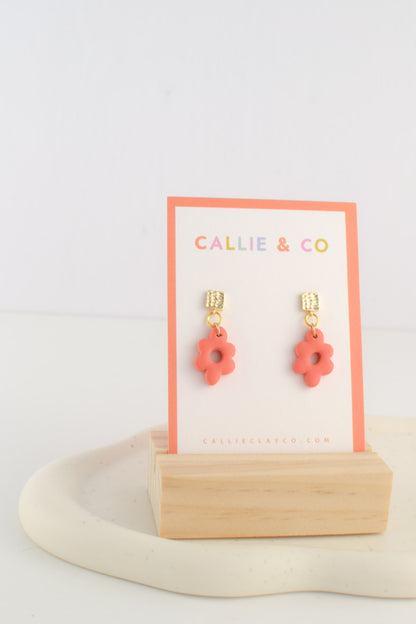 Daisy Dangles | Bright Coral