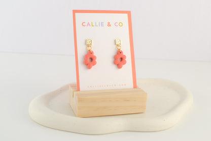 Daisy Dangles | Bright Coral