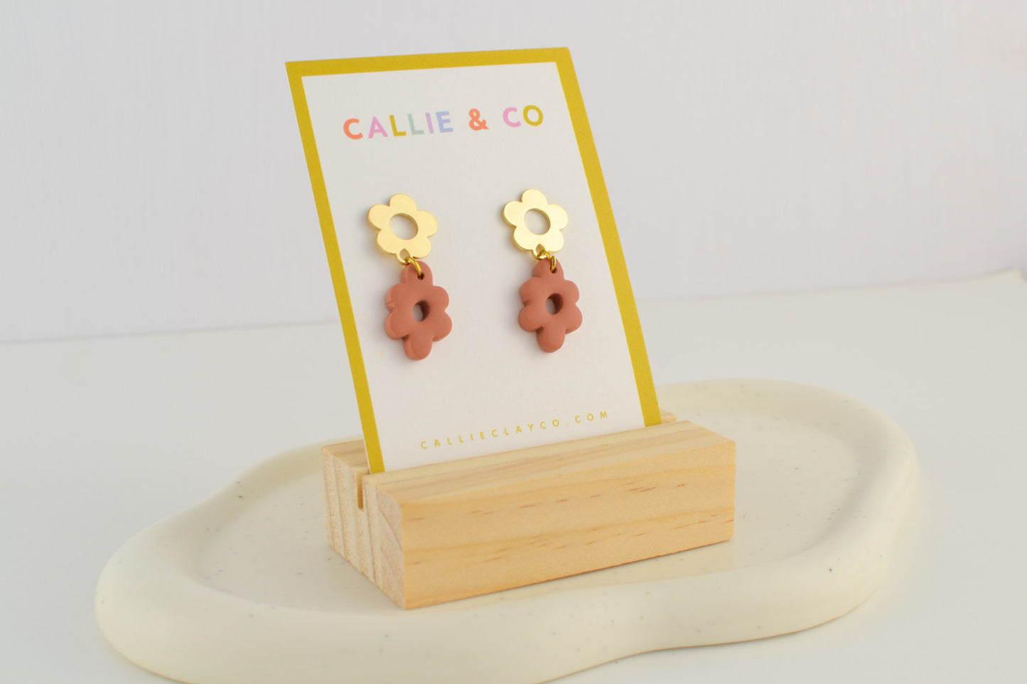 Daisy Dangles | Terracotta