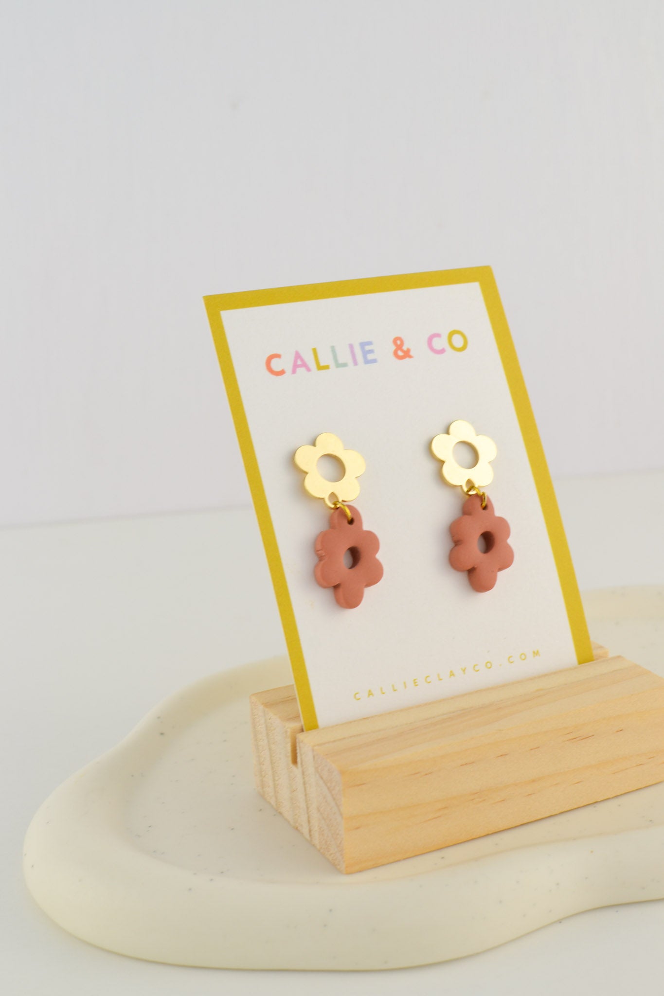 Daisy Dangles | Terracotta