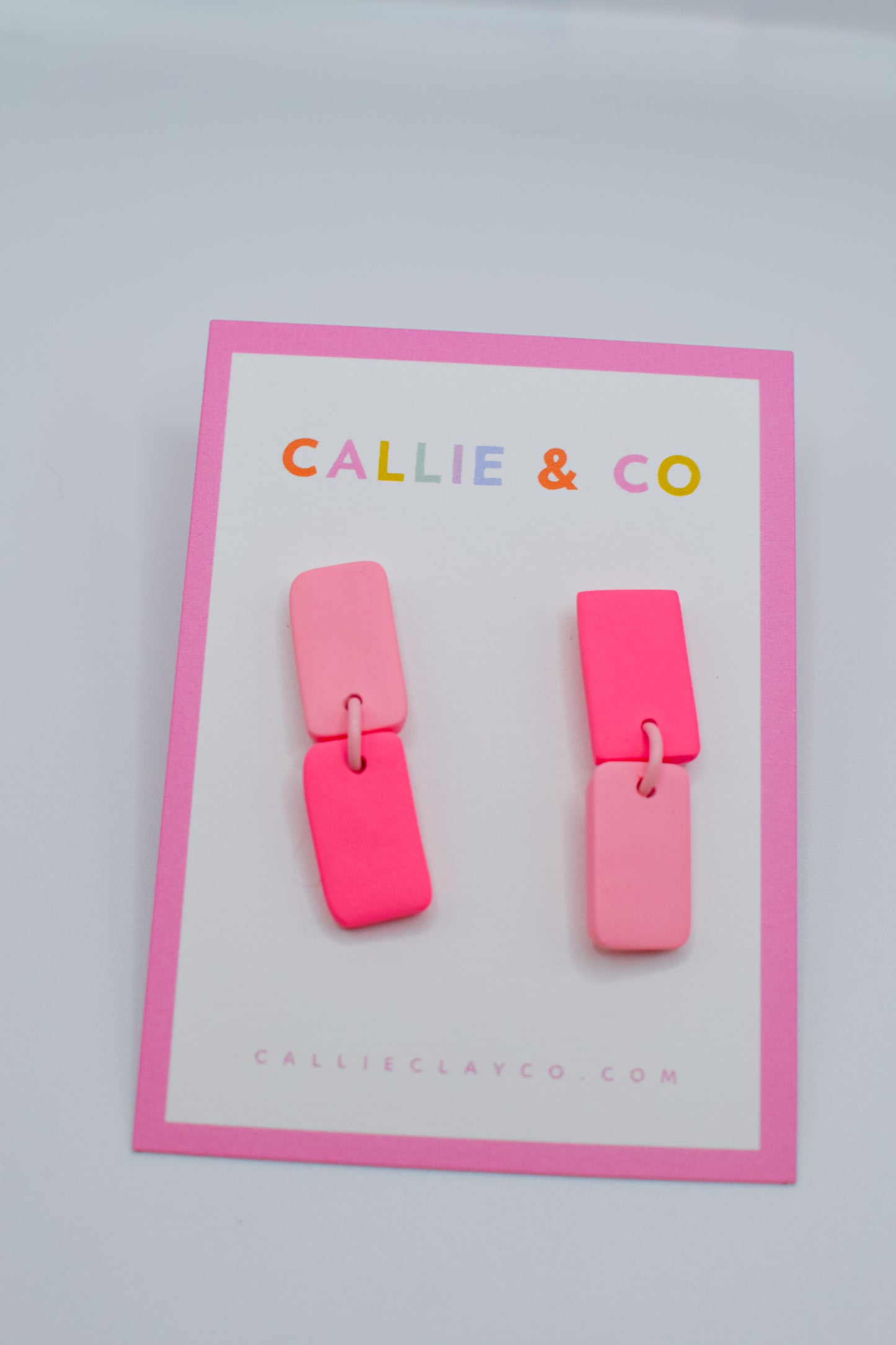 Color Contrast Dangles | Pink