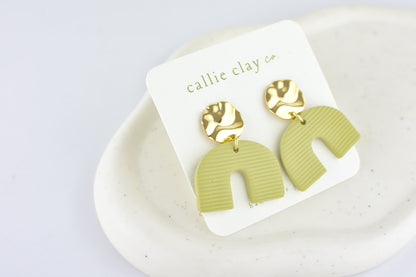 Soleil Dangles | Green & Gold Arches