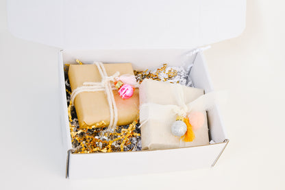 *SURPRISE* studs gift set