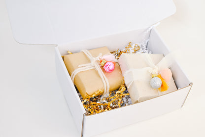 * SURPRISE * studs 'n dangles gift set