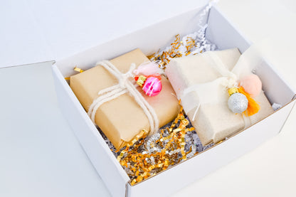 *SURPRISE* studs gift set