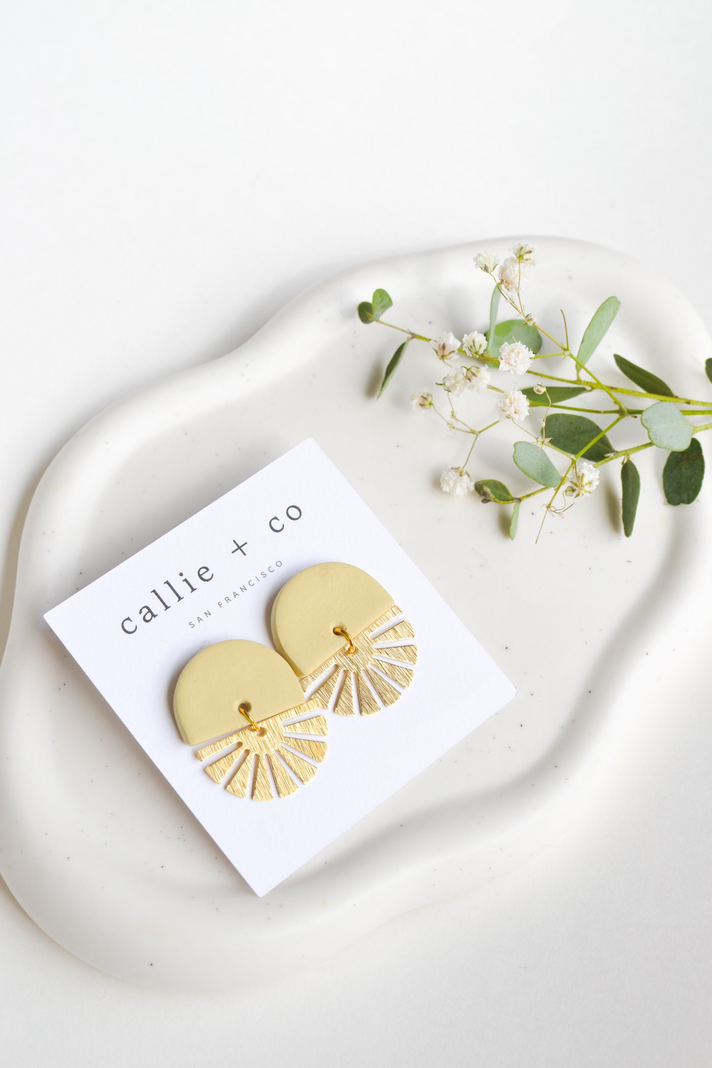 Sunburst Earrings in Dandelion